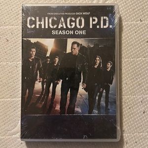Chicago P.D Season 1,2,3 & 4 Never opened